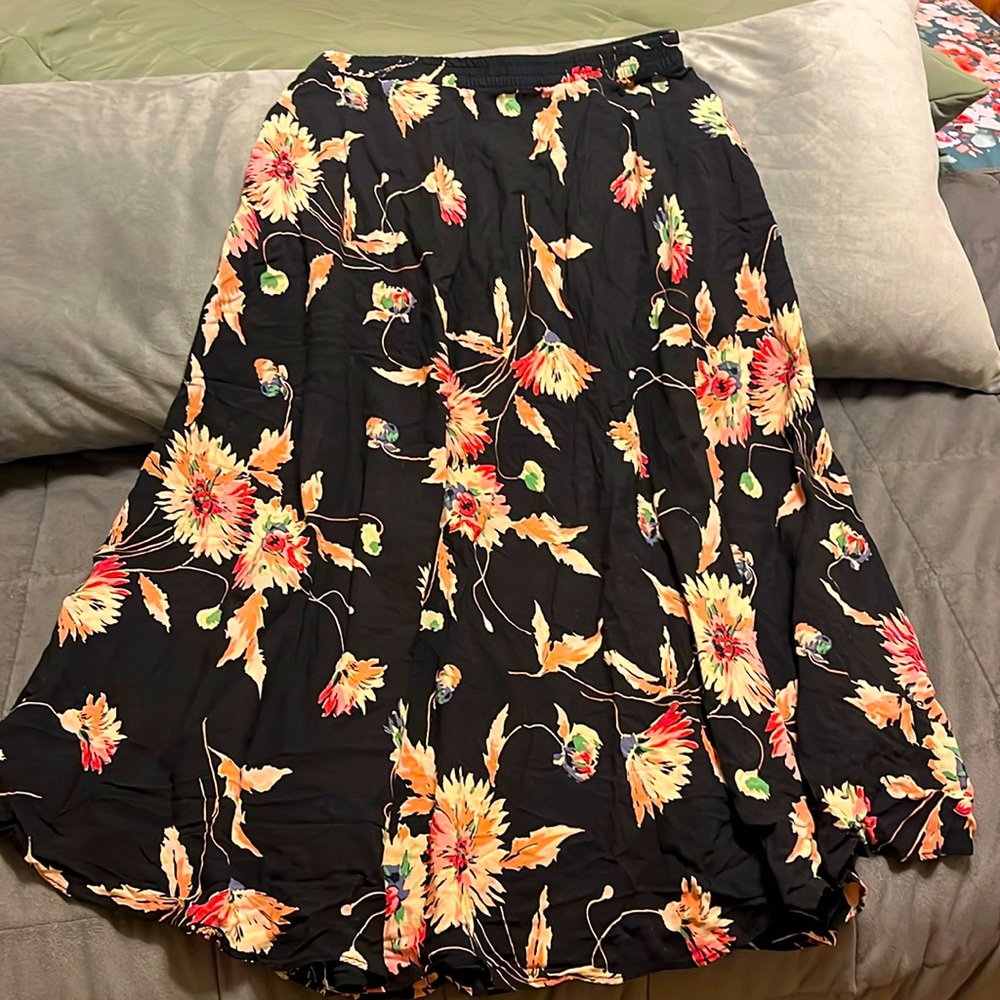 Chaps Black Floral Skirt